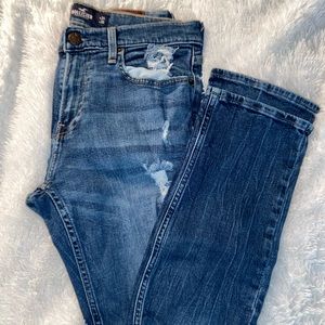 HOLLISTER JEANS